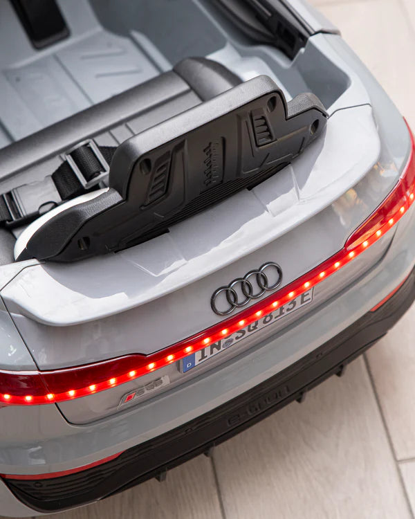 Audi Q8 12V - Auto elettrica per bambini